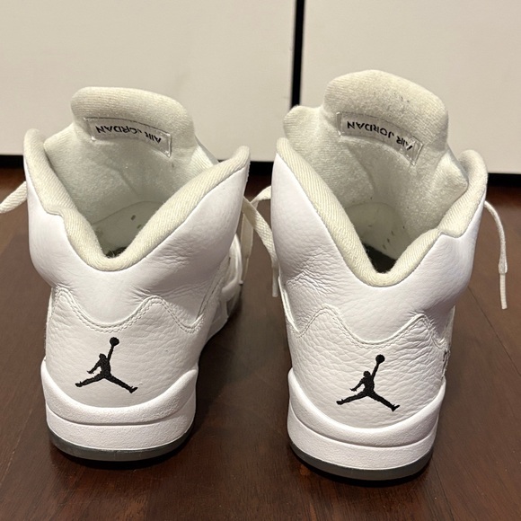 Air Jordan 5 white metallic 5s (2015) - Picture 4 of 4